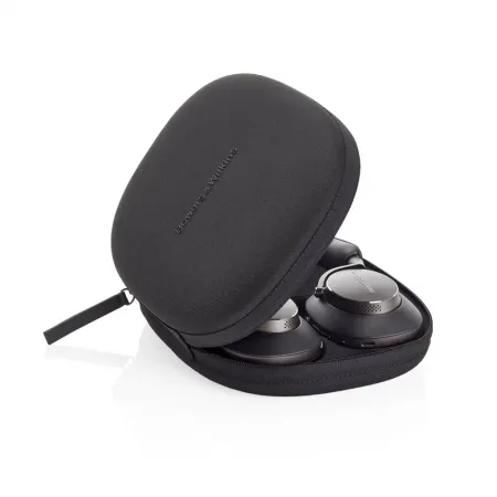 Bowers & Wilkins Px8