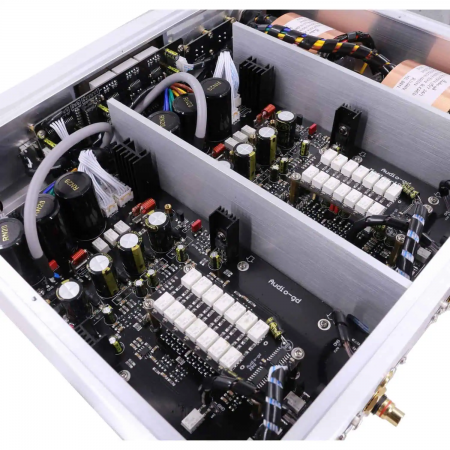 Audio-GD Master-9 MK3 