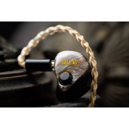 FATfreq Grand Maestro