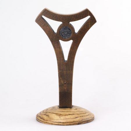 Kennerton Magister Stand