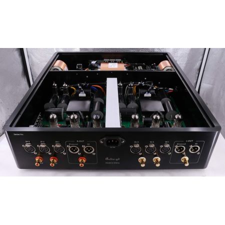 Audio-GD Vacuum HE1 MK3